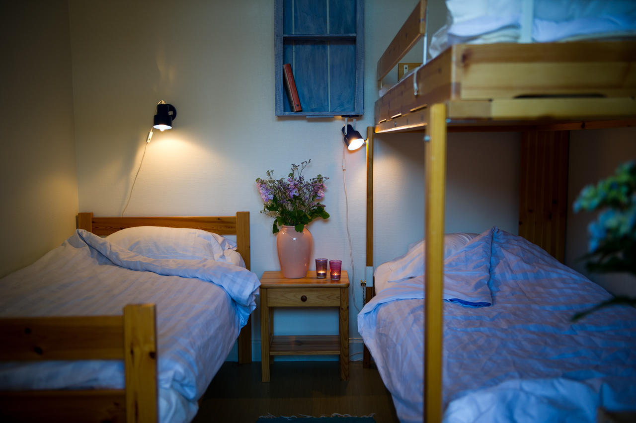 Hovenaesets Vandrarhem Hovenaset Room photo
