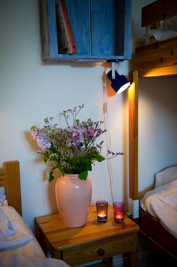 Hovenaesets Vandrarhem Hovenaset Room photo