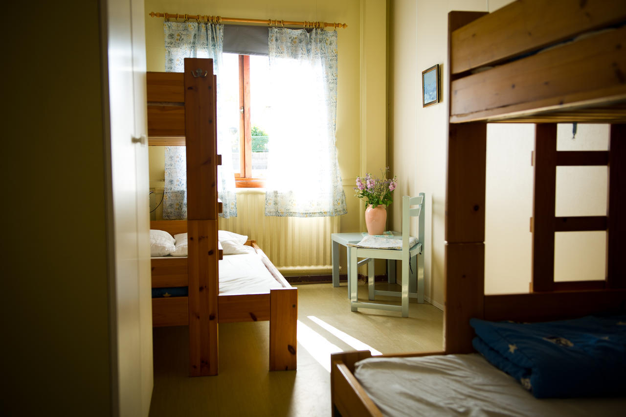 Hovenaesets Vandrarhem Hovenaset Room photo